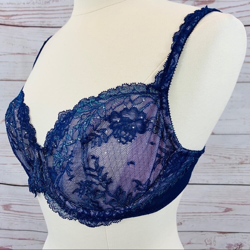 Victoria's Secret iridescent lace unlined demi - Picture 5 of 16
